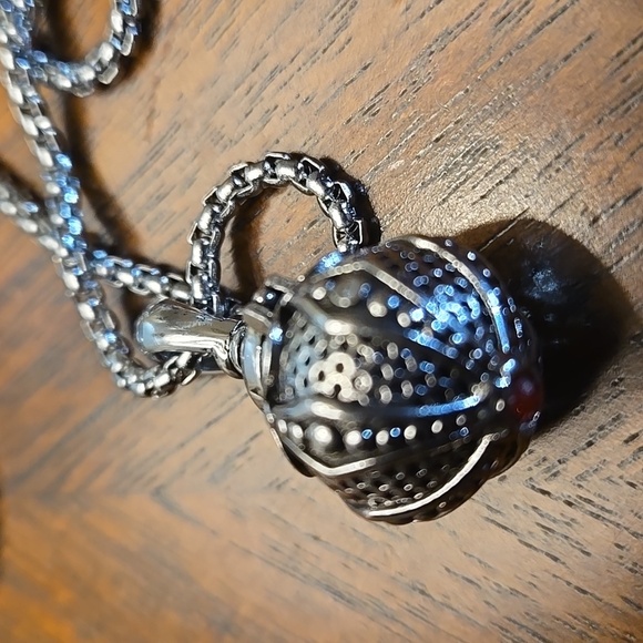 Vintage-Style Antique Silver-toneCopper Pendant Necklace w/ Openable Box - Picture 8 of 11